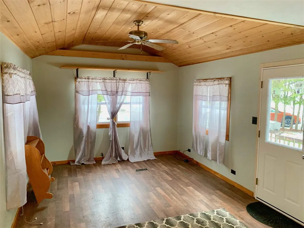 41 Bridge Street Colebrook NH 03576