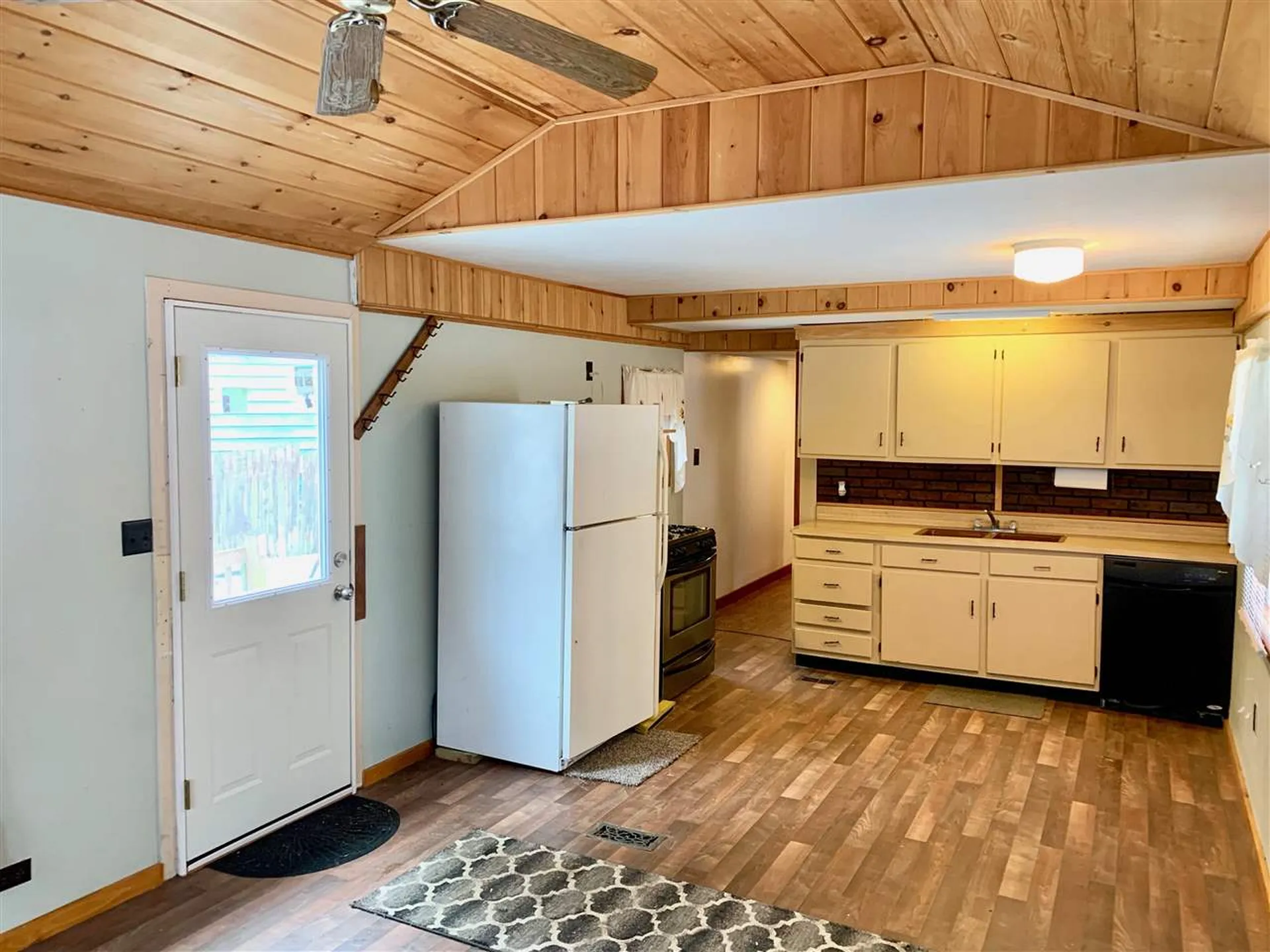 41 Bridge Street Colebrook NH 03576