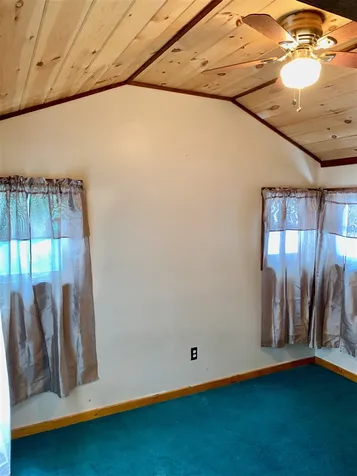 41 Bridge Street Colebrook NH 03576