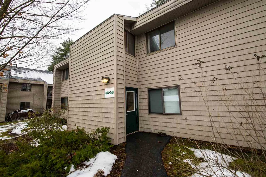 55 Hawthorne Circle South Burlington VT 05403