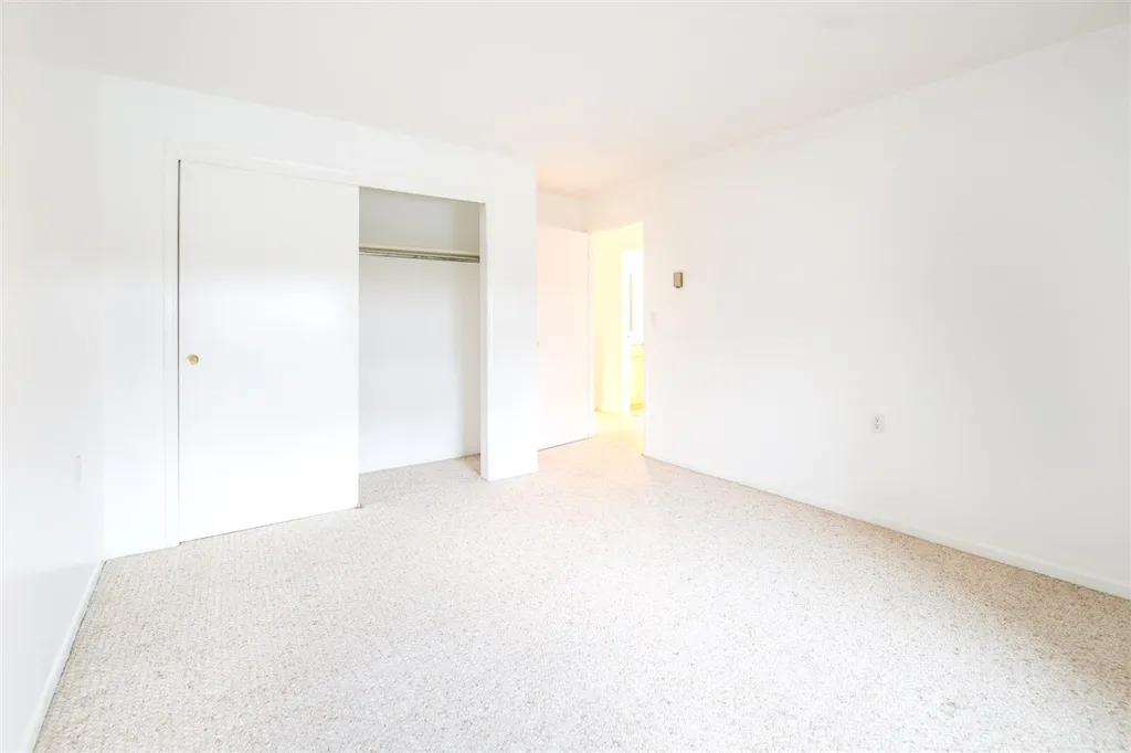 55 Hawthorne Circle South Burlington VT 05403