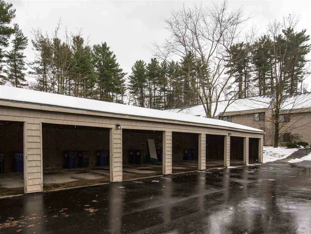 55 Hawthorne Circle South Burlington VT 05403