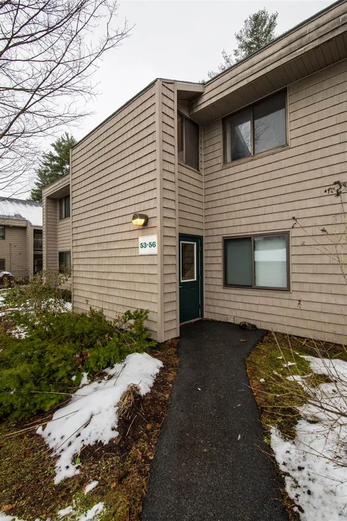 55 Hawthorne Circle South Burlington VT 05403