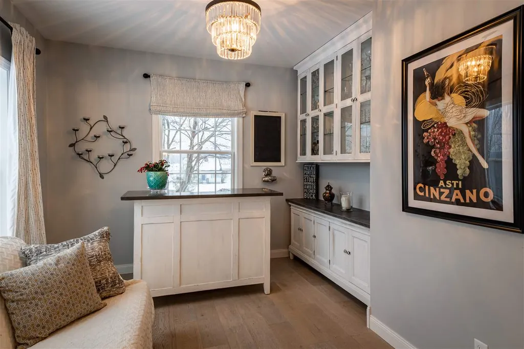 1092 Roscoe Road Charlotte VT 05445