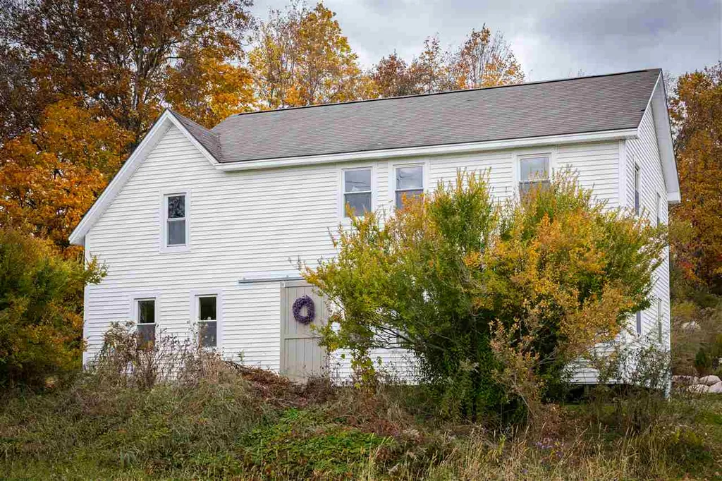1092 Roscoe Road Charlotte VT 05445