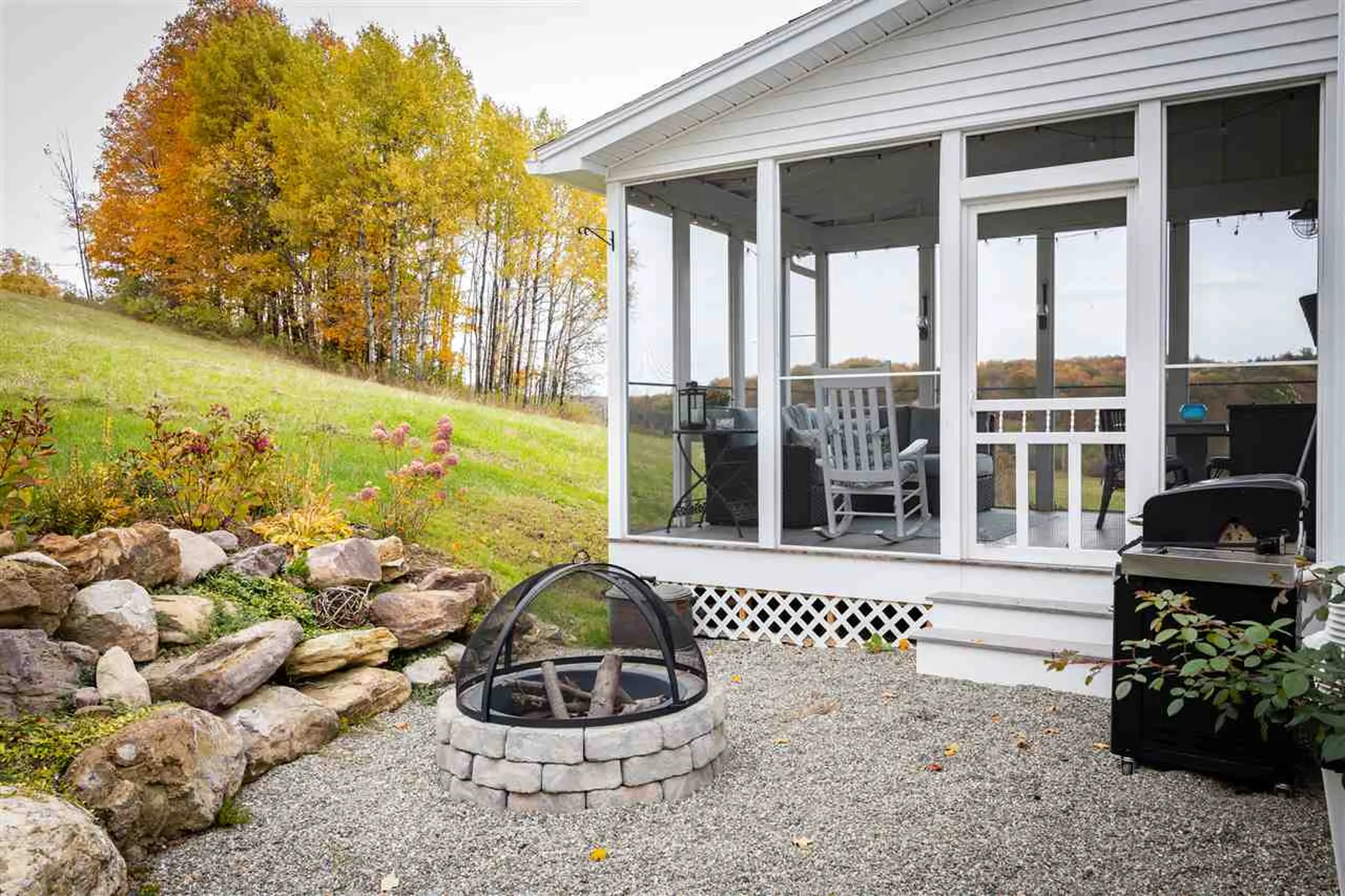 1092 Roscoe Road Charlotte VT 05445