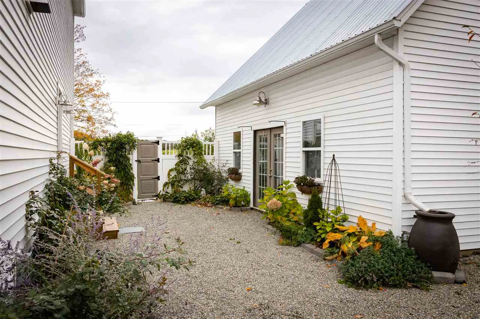1092 Roscoe Road Charlotte VT 05445
