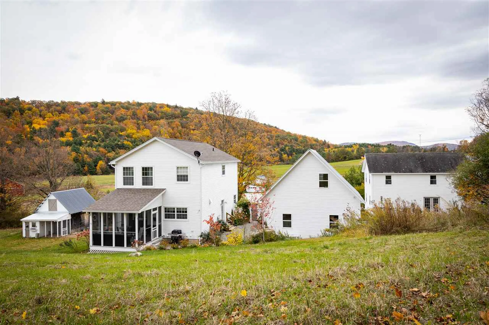 1092 Roscoe Road Charlotte VT 05445