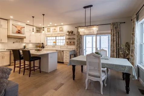 1092 Roscoe Road Charlotte VT 05445