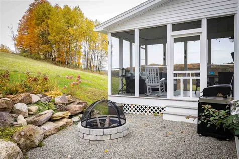 1092 Roscoe Road Charlotte VT 05445