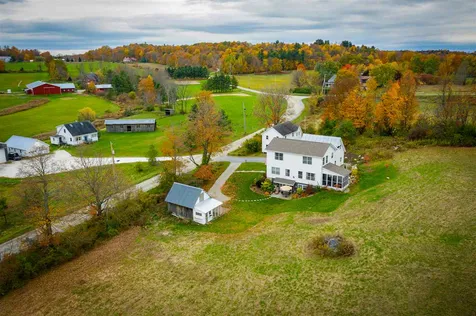 1092 Roscoe Road Charlotte VT 05445
