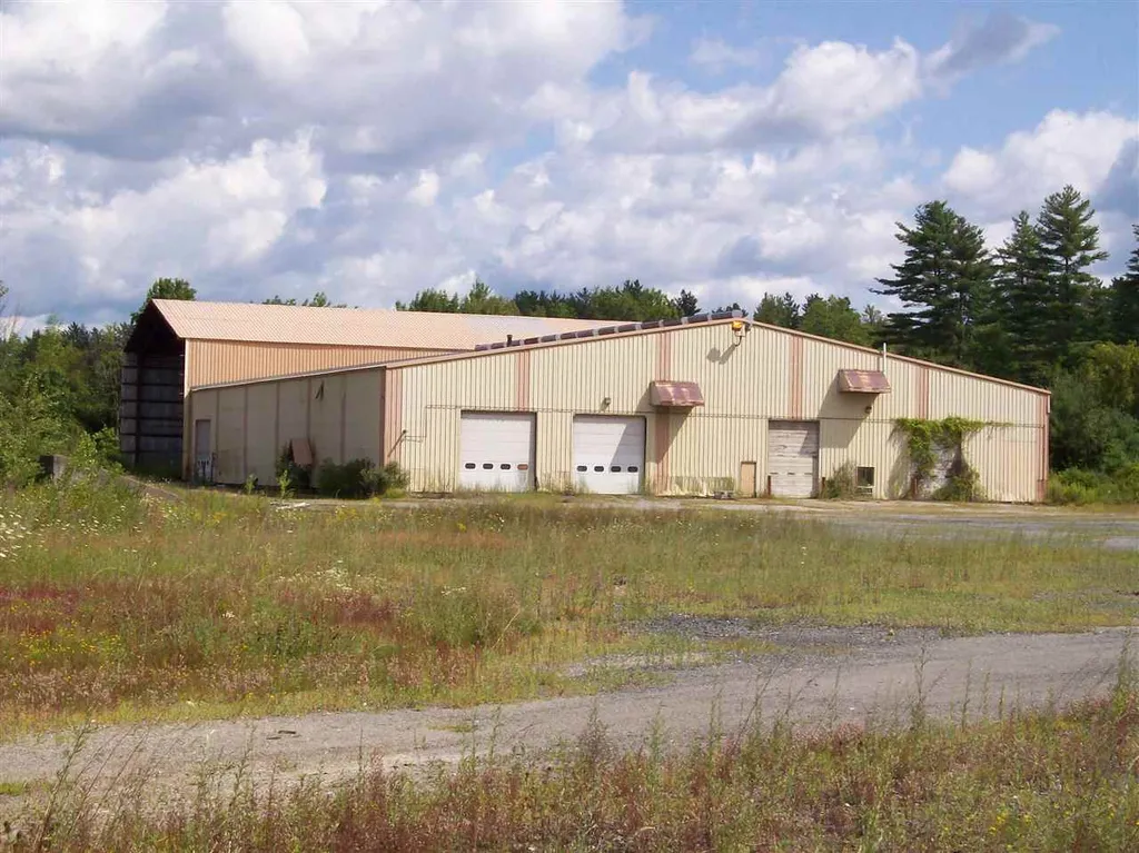356 River Road Claremont NH 03743