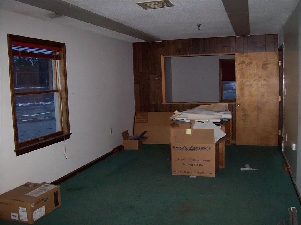 356 River Road Claremont NH 03743