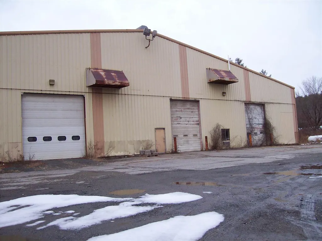 356 River Road Claremont NH 03743