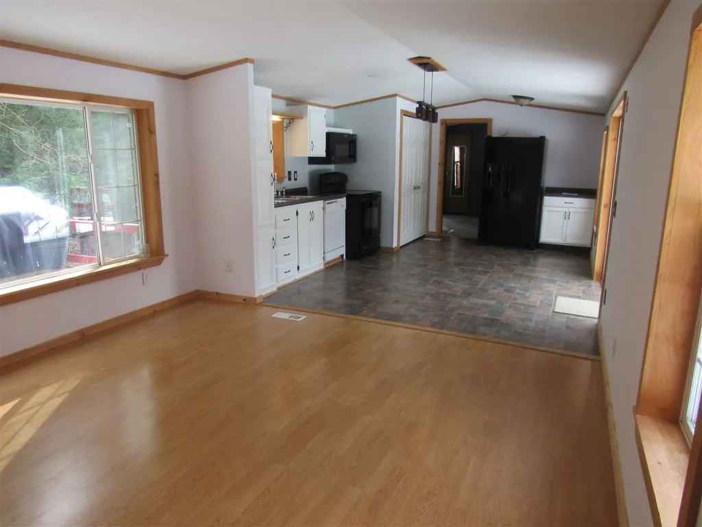 322 Oak Street Newport NH 03773