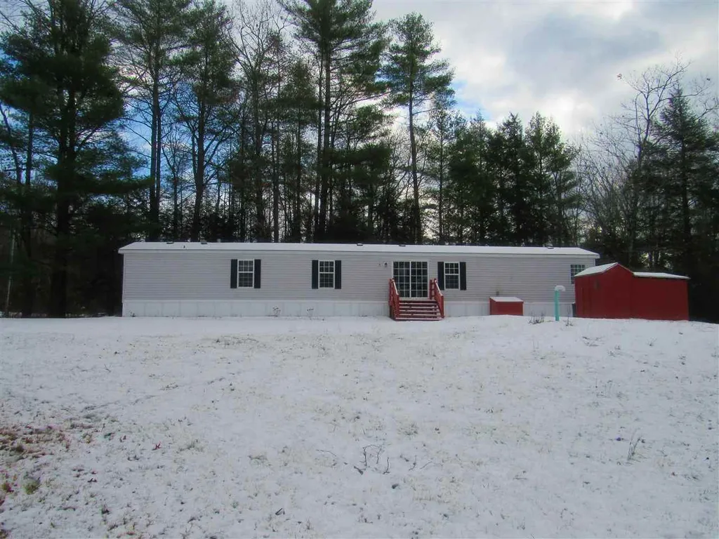 322 Oak Street Newport NH 03773