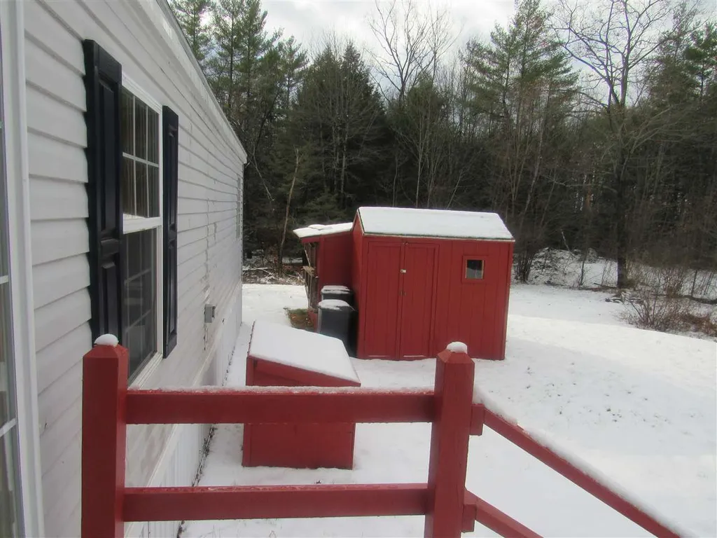 322 Oak Street Newport NH 03773