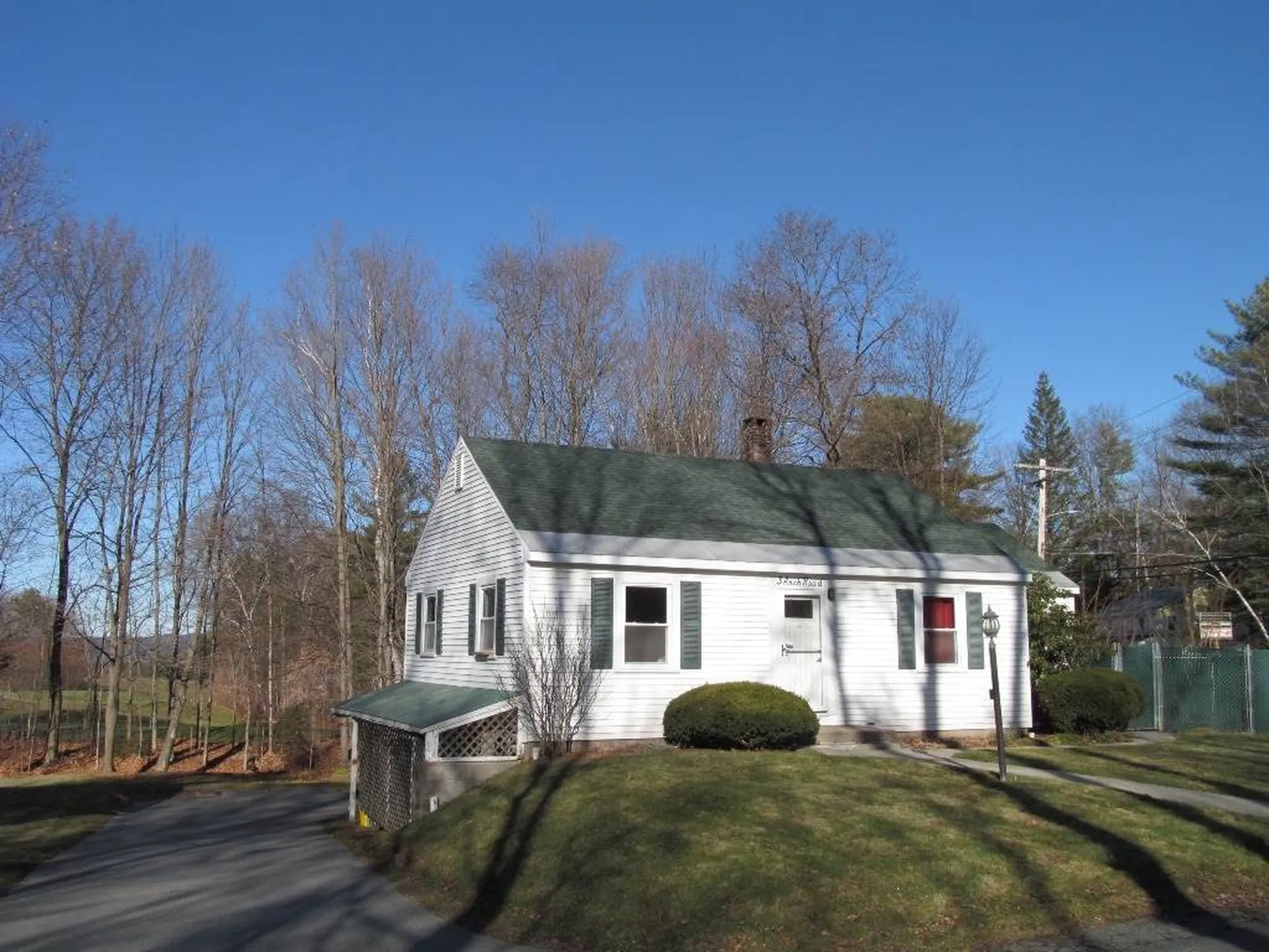 3 Arch Road Claremont NH 03743