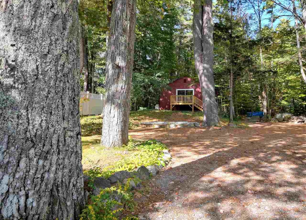 42 Dale Road Meredith NH 03253