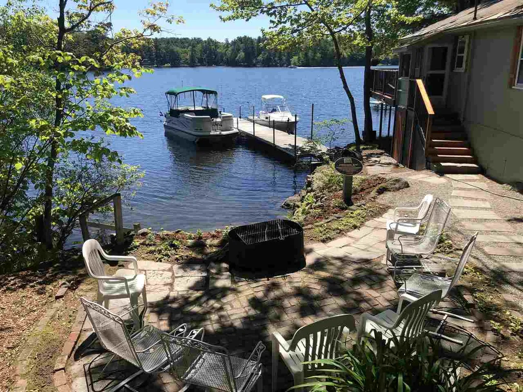 42 Dale Road Meredith NH 03253
