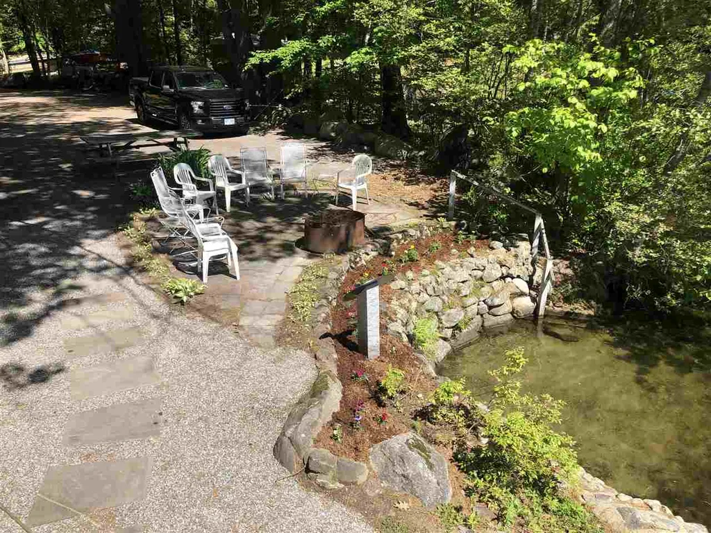 42 Dale Road Meredith NH 03253