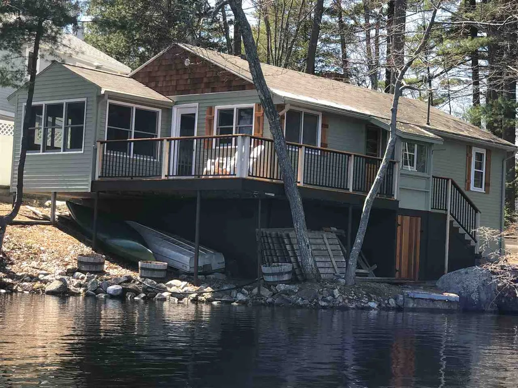 42 Dale Road Meredith NH 03253