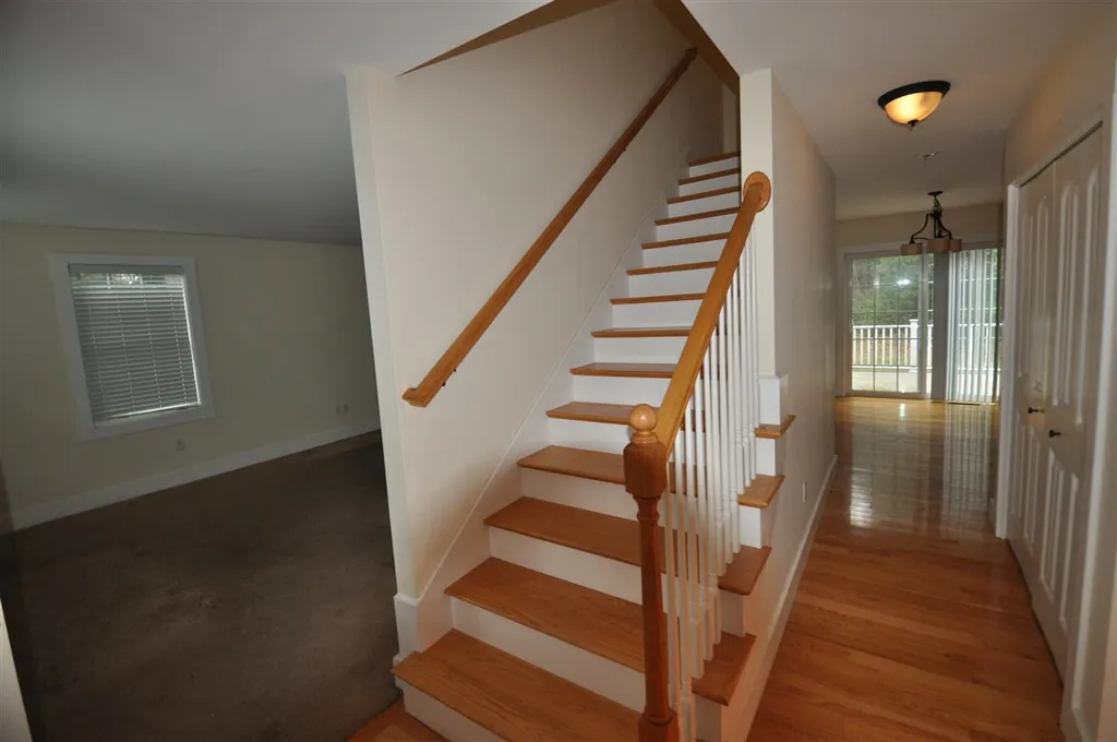 6 Rinny Lane Exeter NH 03833