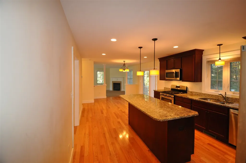 6 Rinny Lane Exeter NH 03833