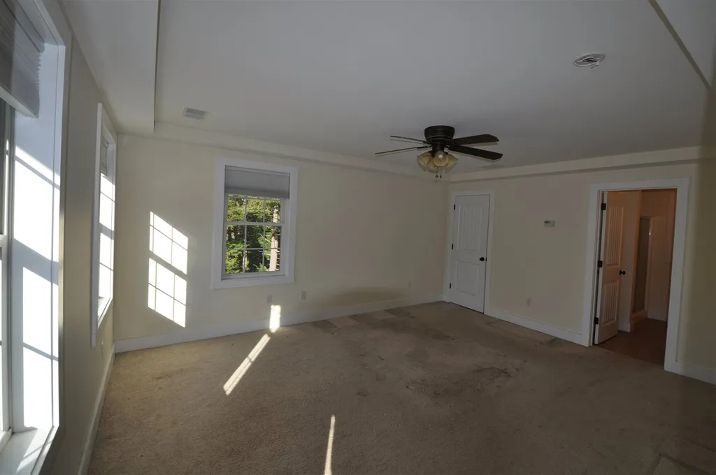 6 Rinny Lane Exeter NH 03833