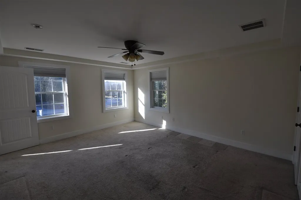 6 Rinny Lane Exeter NH 03833