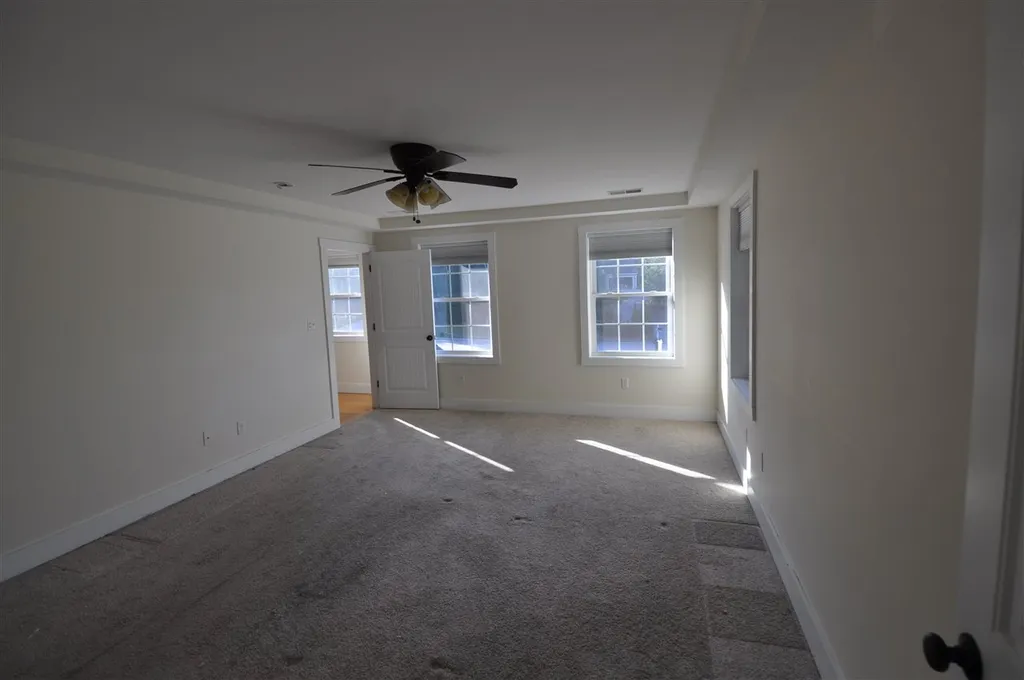 6 Rinny Lane Exeter NH 03833