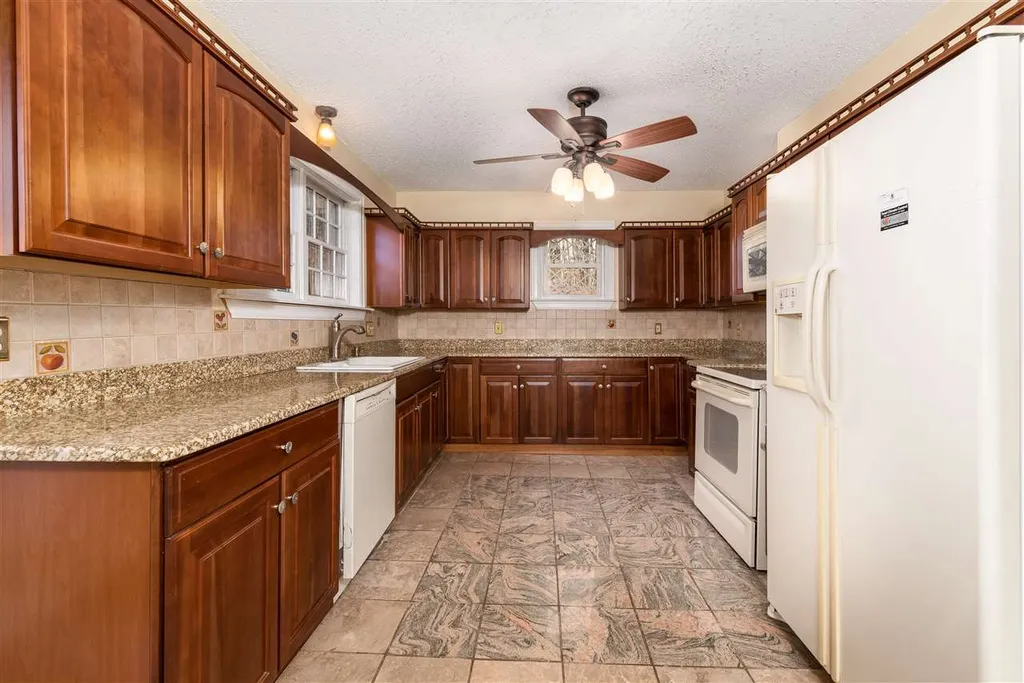 333 Grandview Road Conway NH 03818