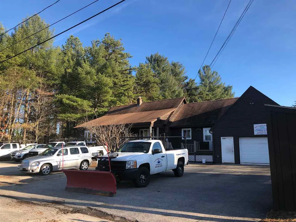 7 Dartmouth Street Hooksett NH 03106