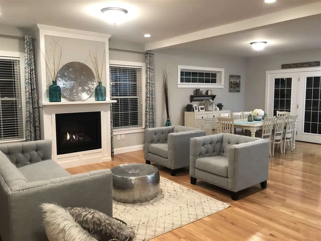74 Village Place Drive Barrington NH 03825