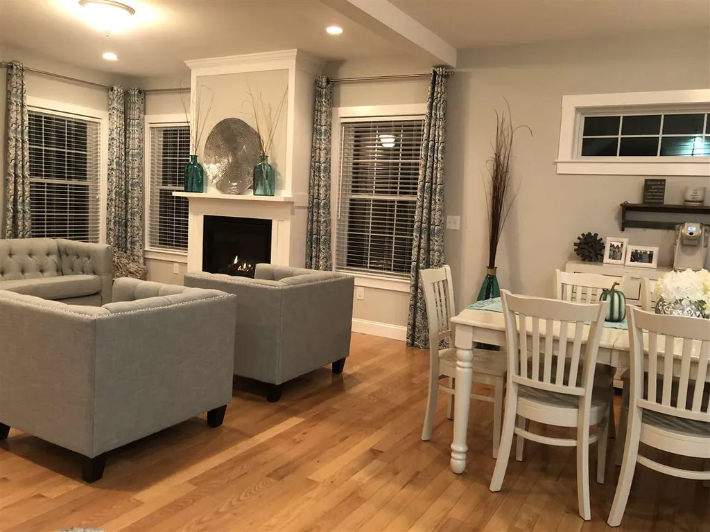 74 Village Place Drive Barrington NH 03825