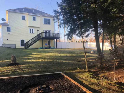 74 Village Place Drive Barrington NH 03825