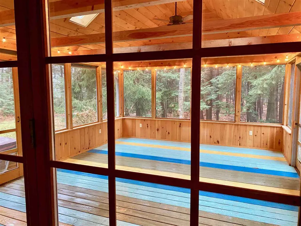20 Penny Lane Laconia NH 03246