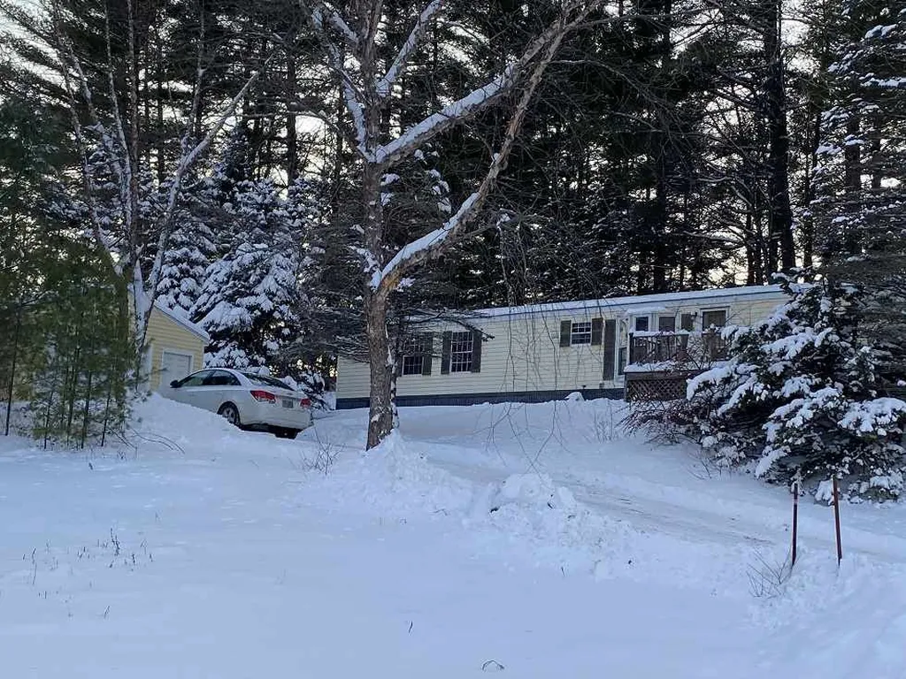 15 Popple Way Newport NH 03773