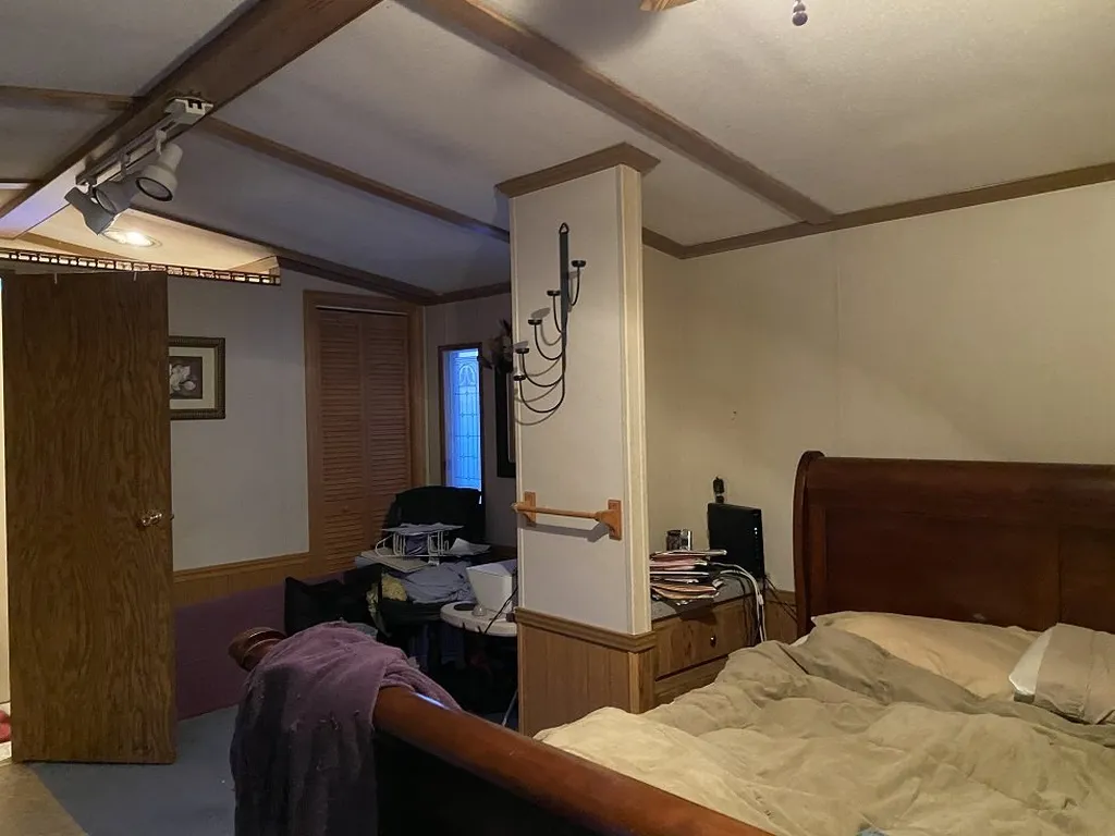 15 Popple Way Newport NH 03773