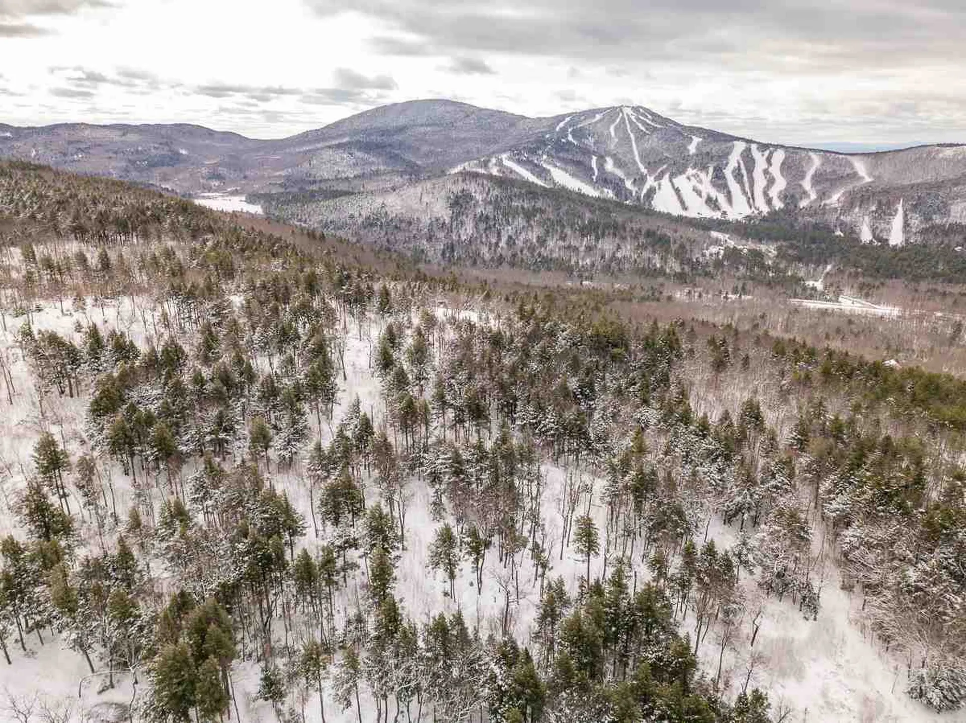 874 Cherry Valley Road & Trailview Drive Gilford NH 03249