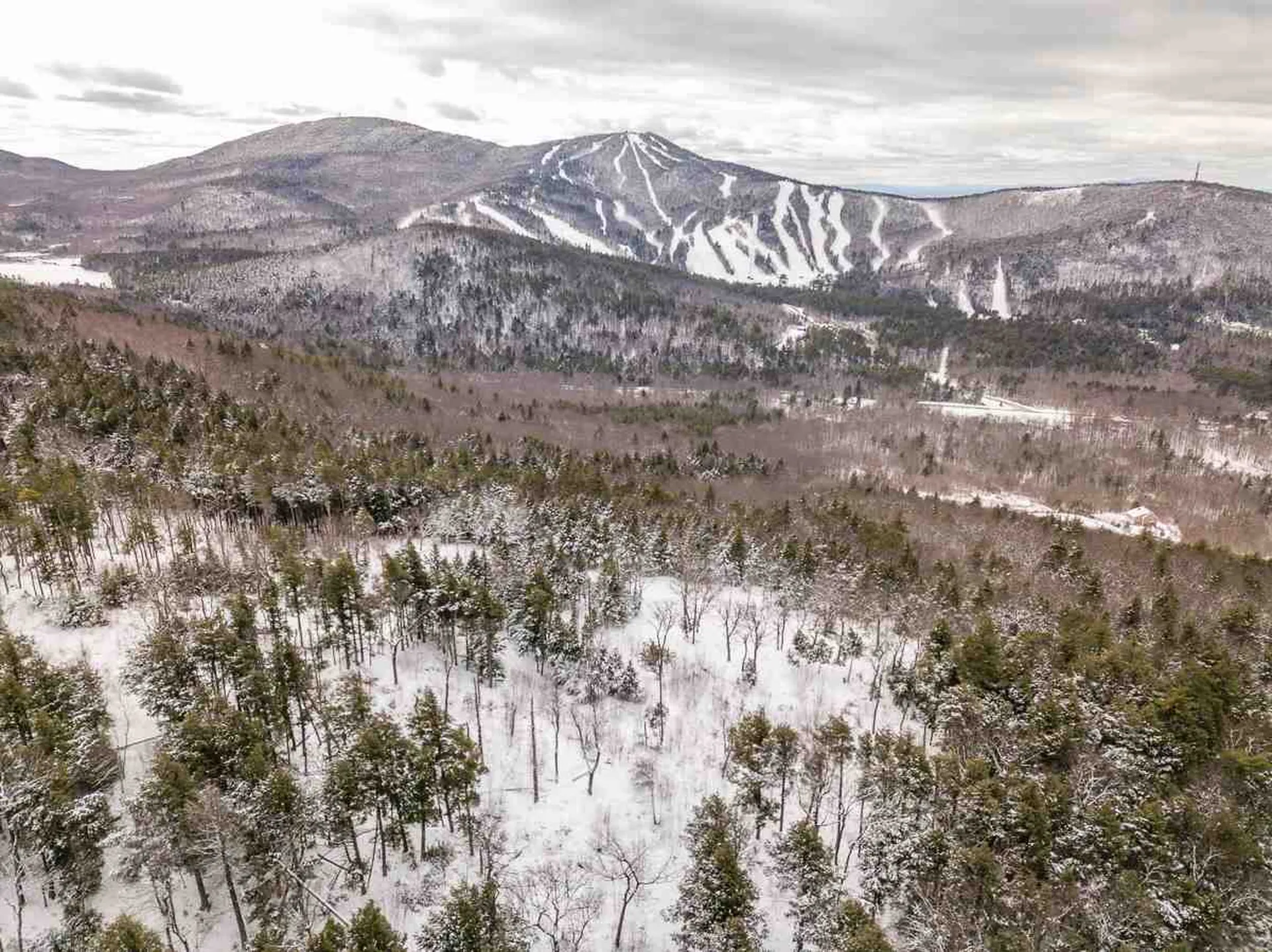 874 Cherry Valley Road & Trailview Drive Gilford NH 03249