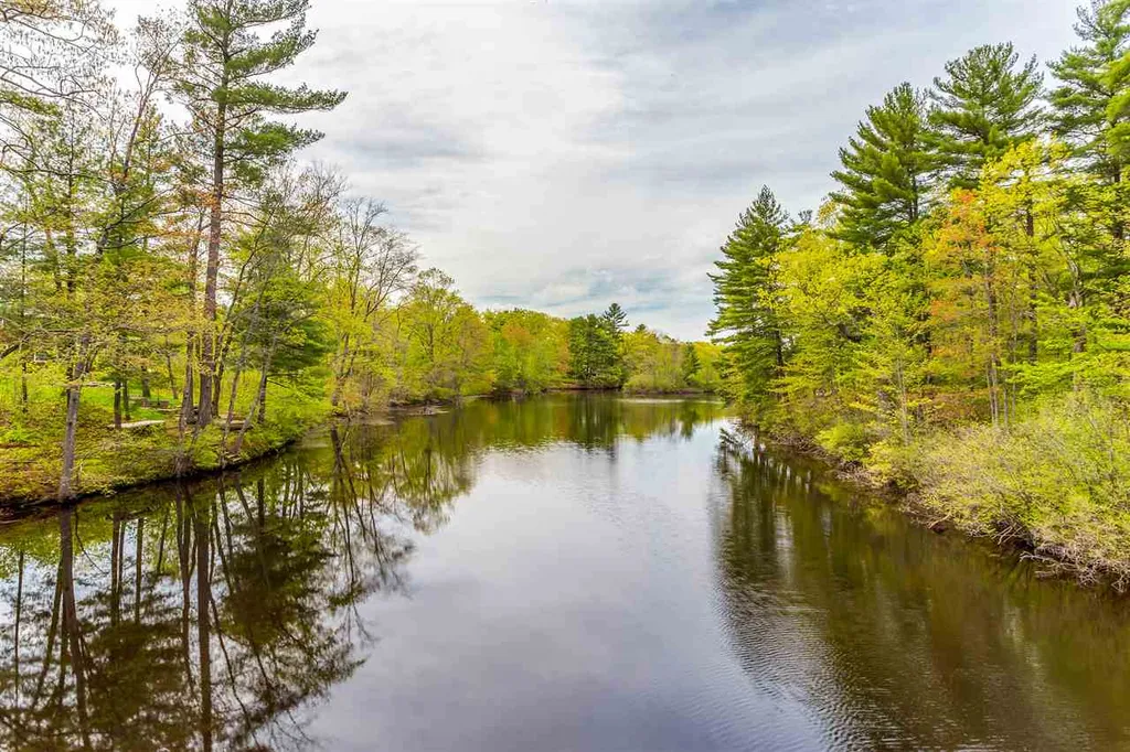 7 Riverside Drive Rochester NH 03867
