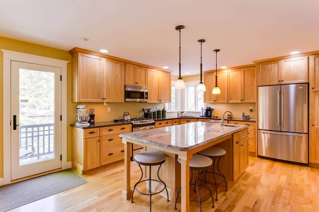7 Riverside Drive Rochester NH 03867