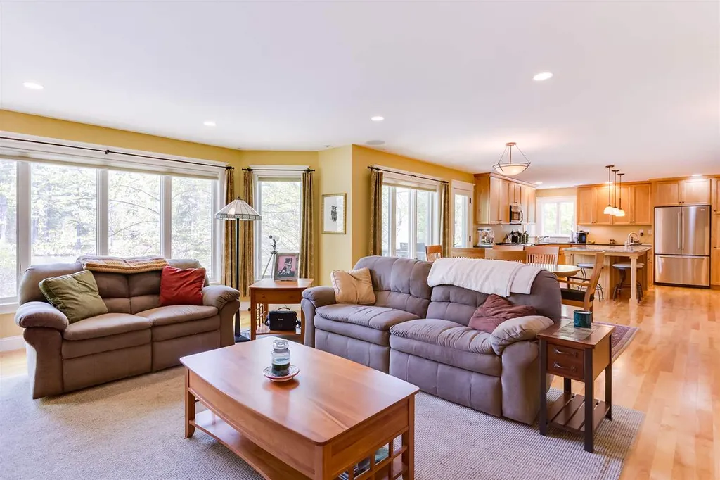 7 Riverside Drive Rochester NH 03867