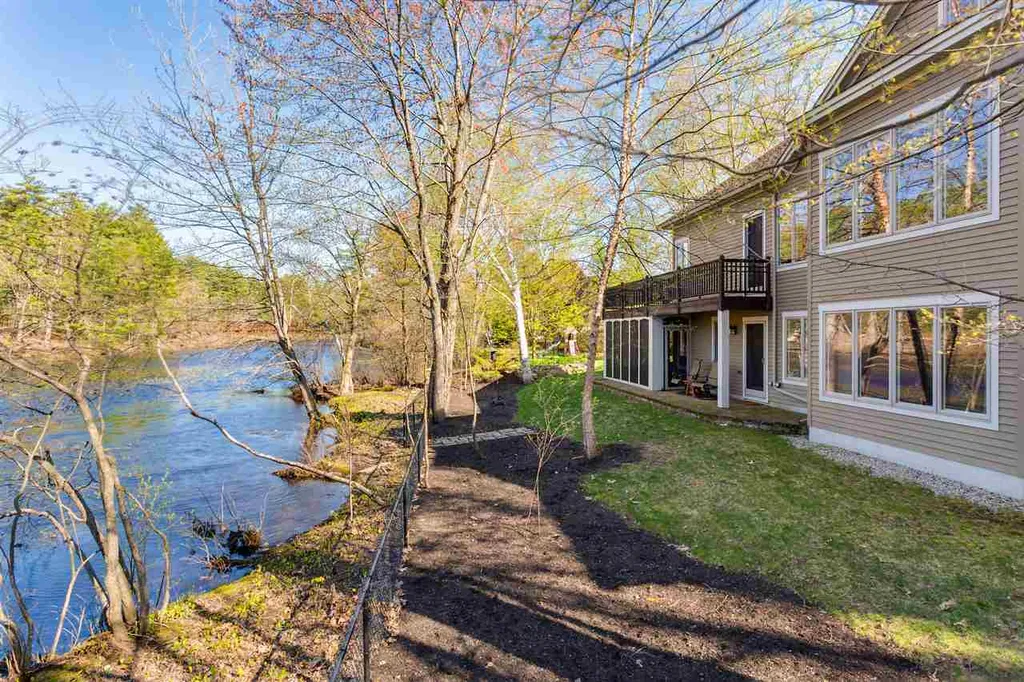 7 Riverside Drive Rochester NH 03867