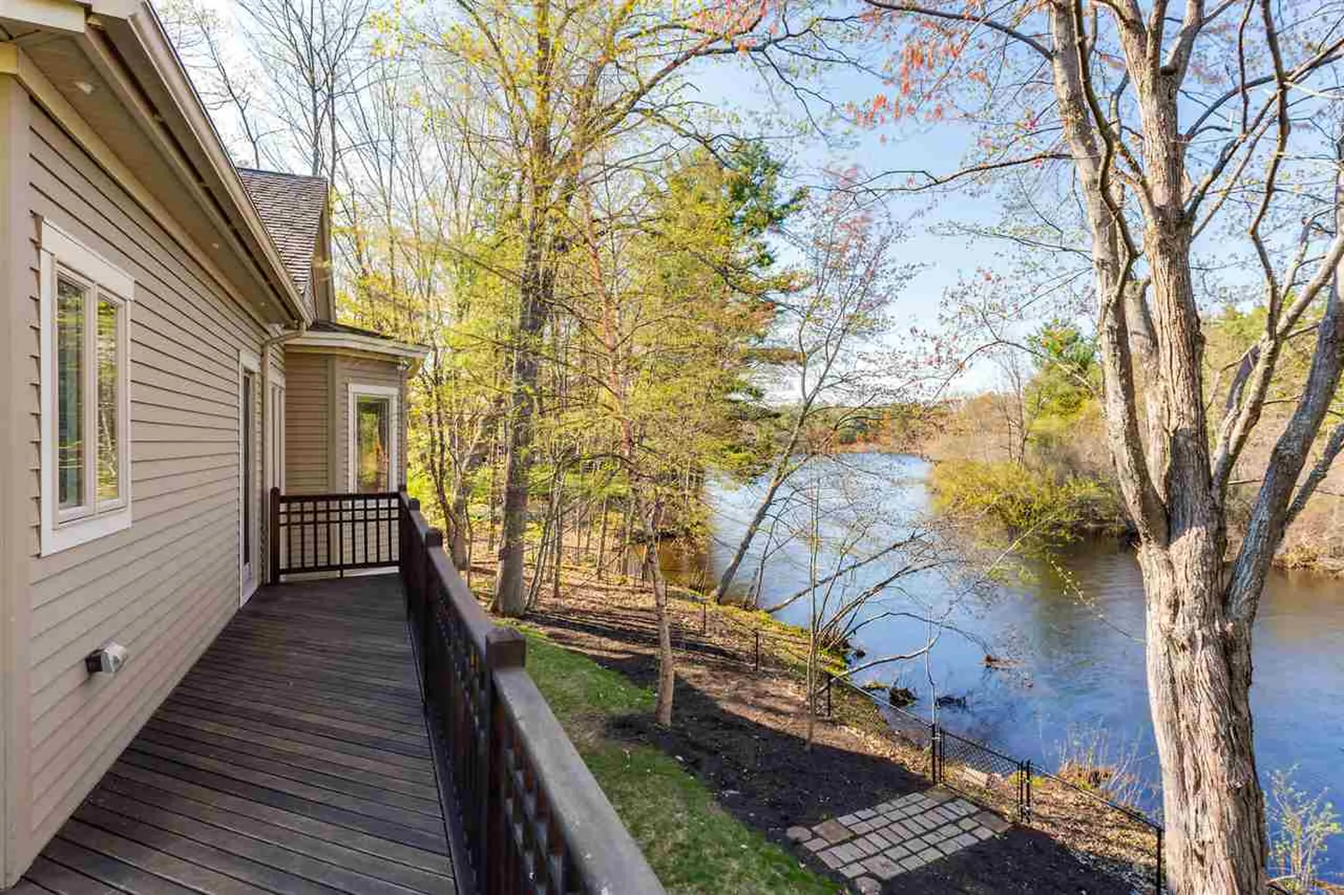 7 Riverside Drive Rochester NH 03867
