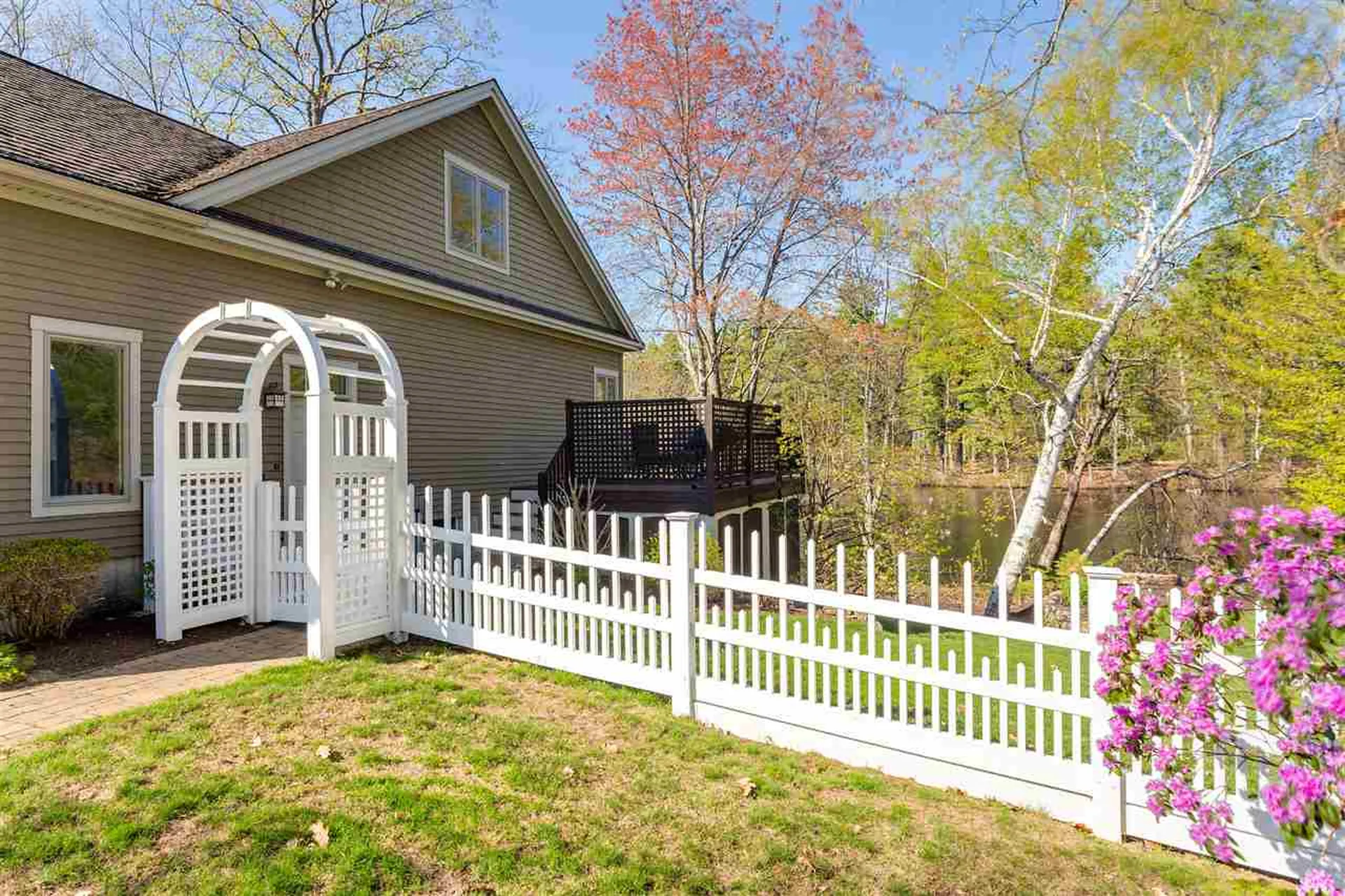 7 Riverside Drive Rochester NH 03867