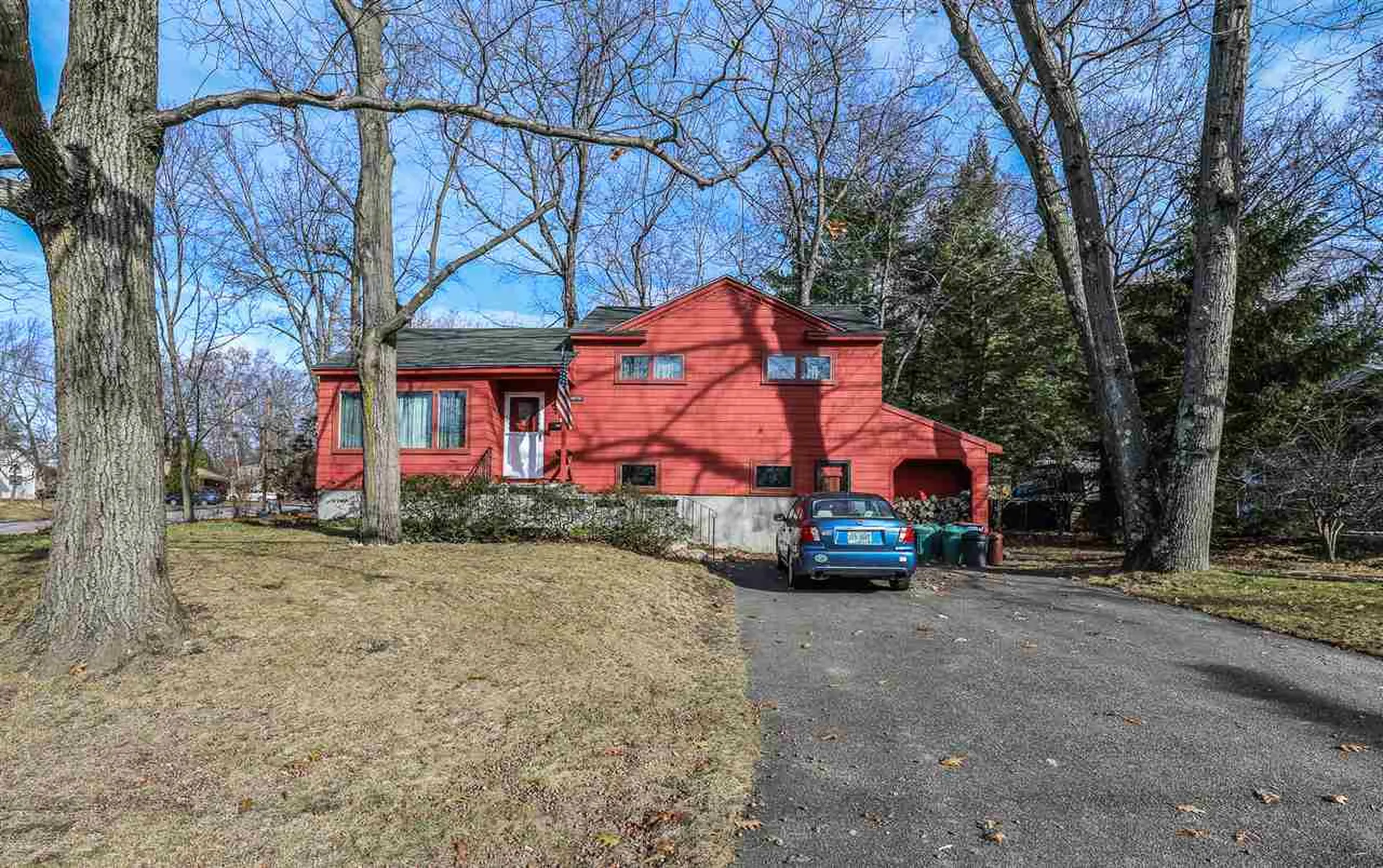 116 Red Coat Lane Manchester NH 03104