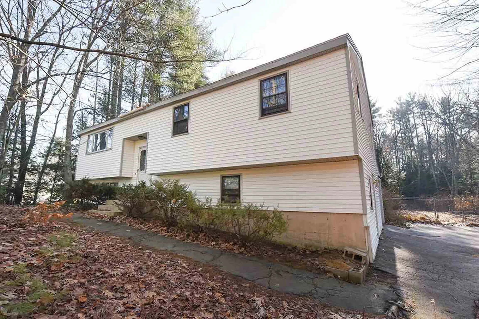 628 Fremont Road Chester NH 03036