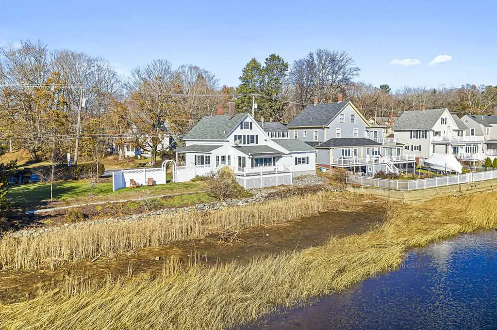 355 Main Street Amesbury MA 01913